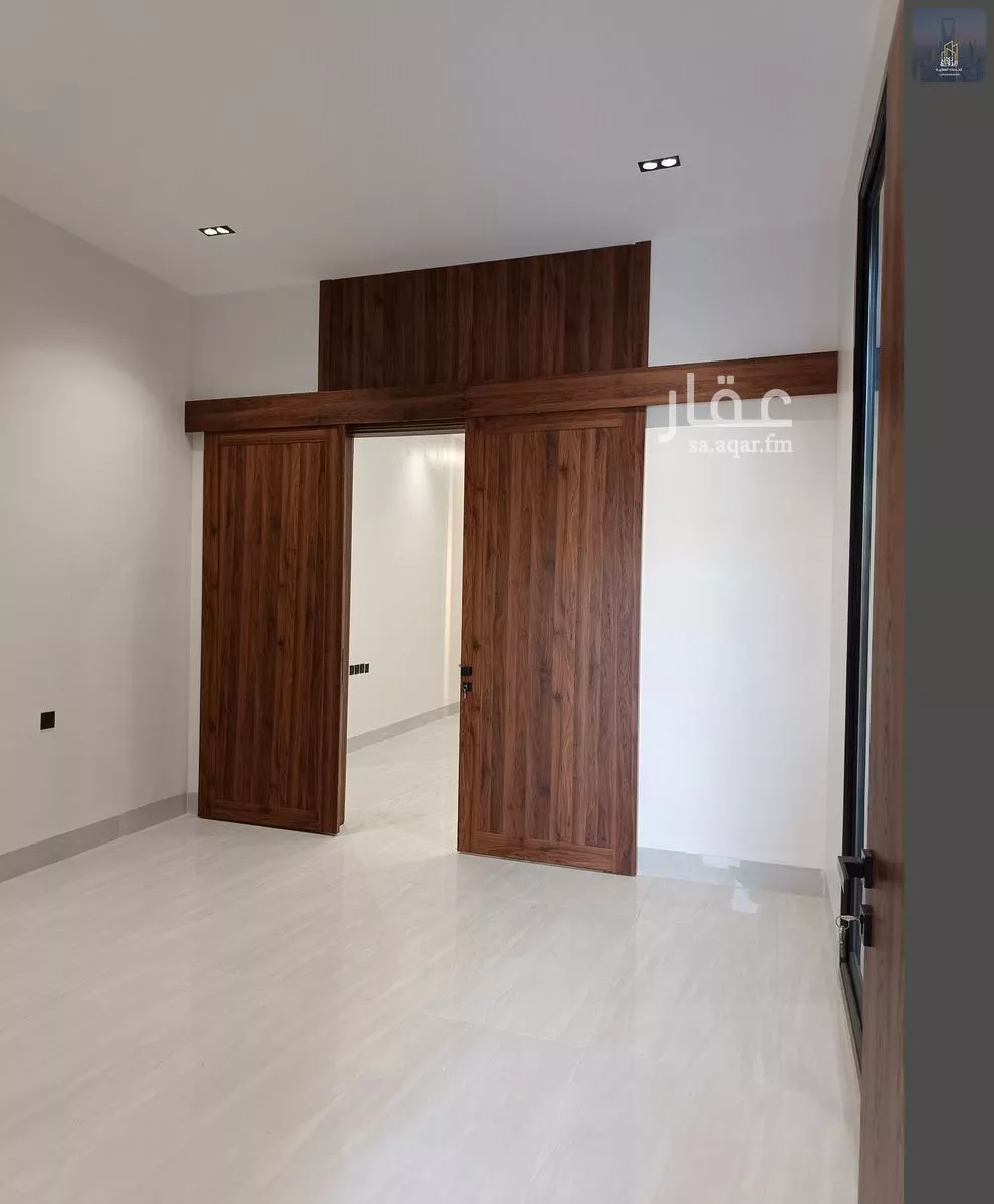 7 bedroom floor in Al Janadriyah 6