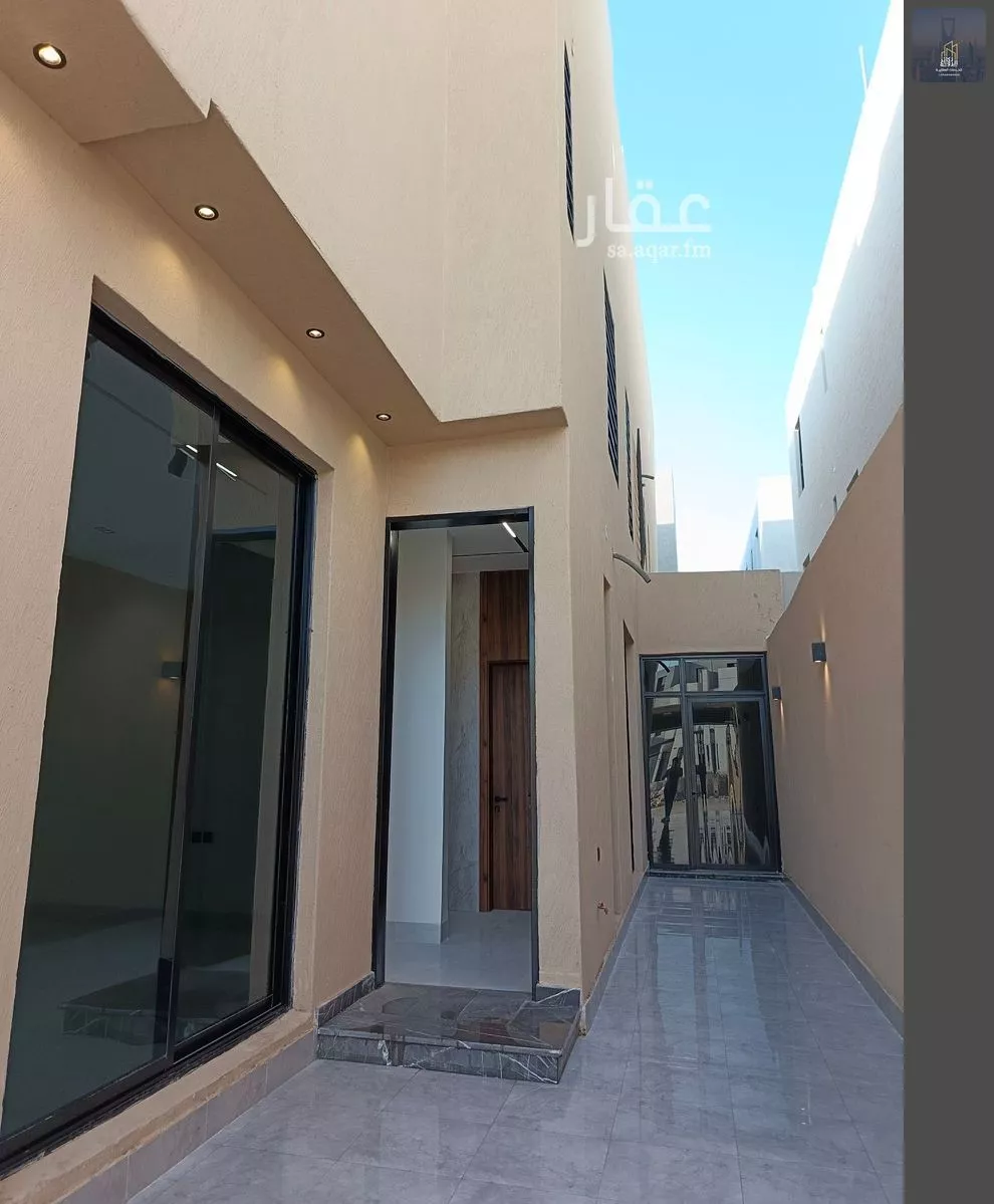 7 bedroom floor in Al Janadriyah 7