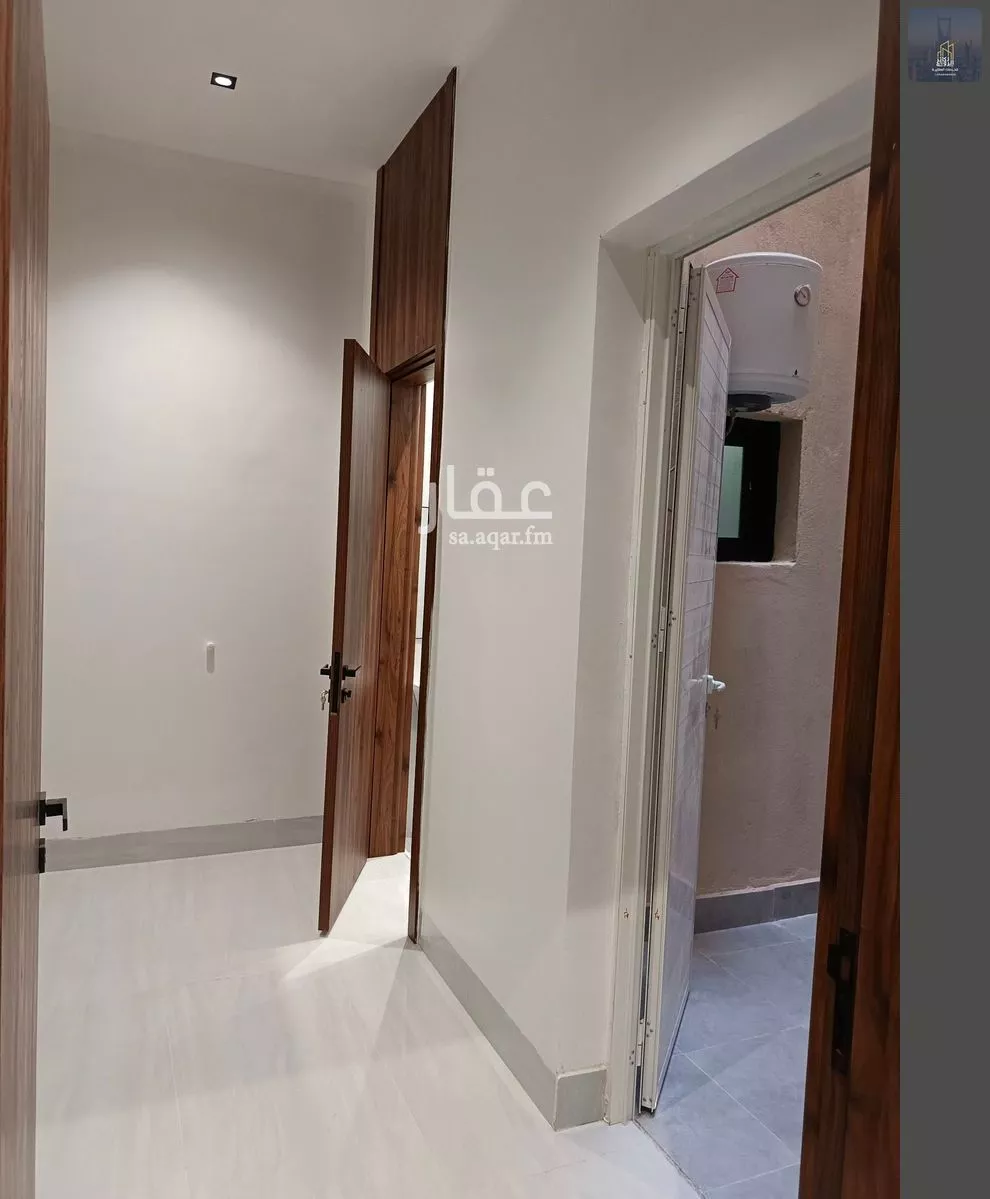 7 bedroom floor in Al Janadriyah 8