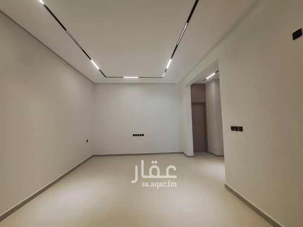 3 bedroom floor in Tuwaiq 2