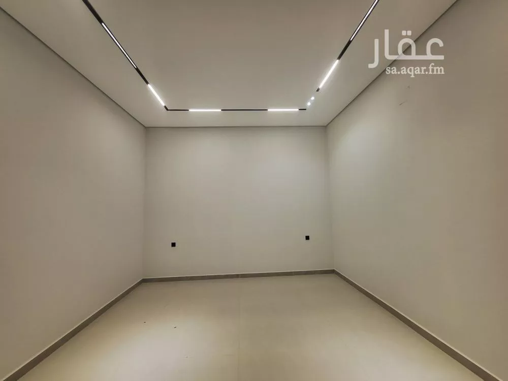 3 bedroom floor in Tuwaiq 10