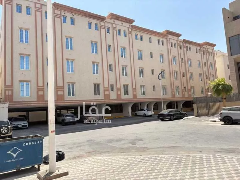 4 bedroom apartment in Al Qusur, Eastern Province 2
