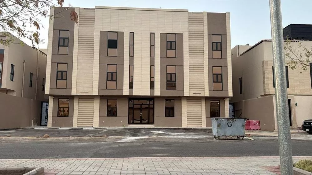 5 bedroom apartment in King Fahd, Madinah