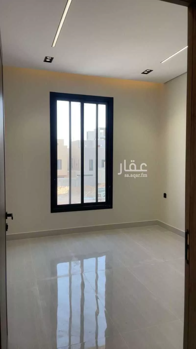 3 bedroom floor in Al Janadriyah 21
