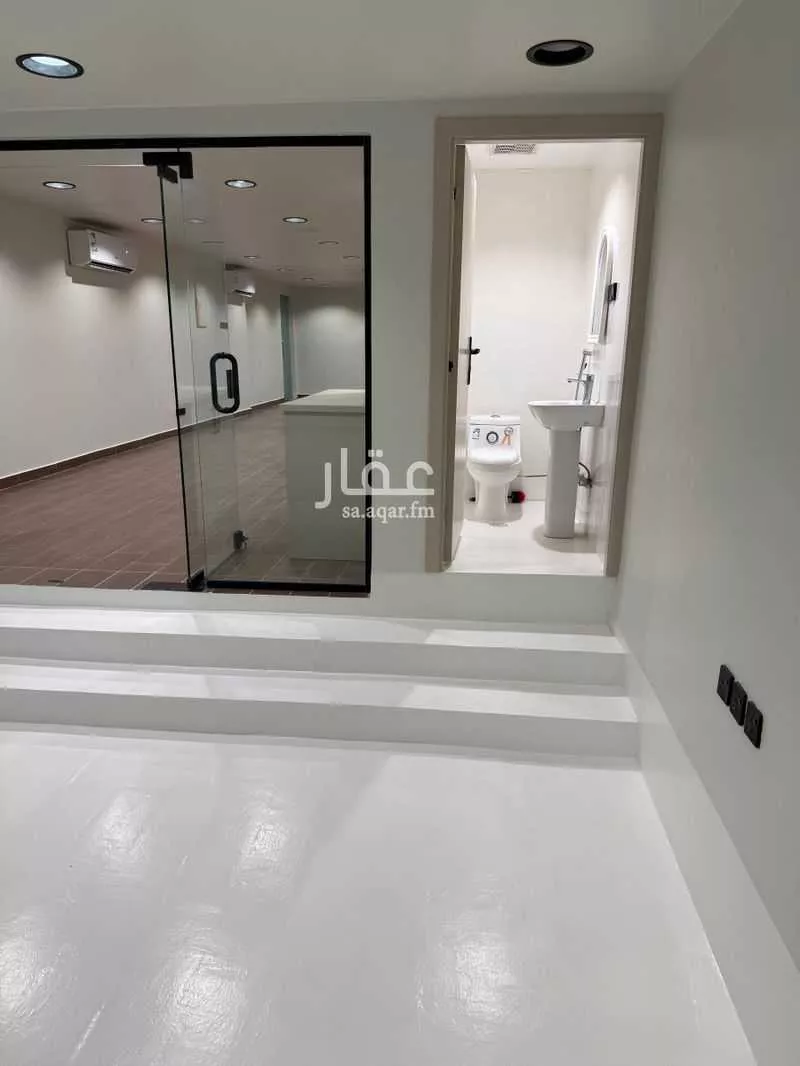 1 bedroom office in Al Zahra, Jeddah 3