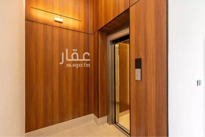 3 bedroom floor in Al Olaya 4