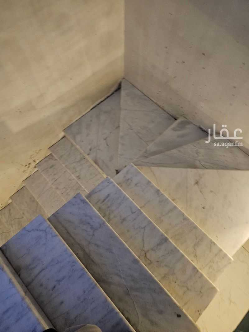 فيلا 4 غرف في الشعلة، الدمام 16