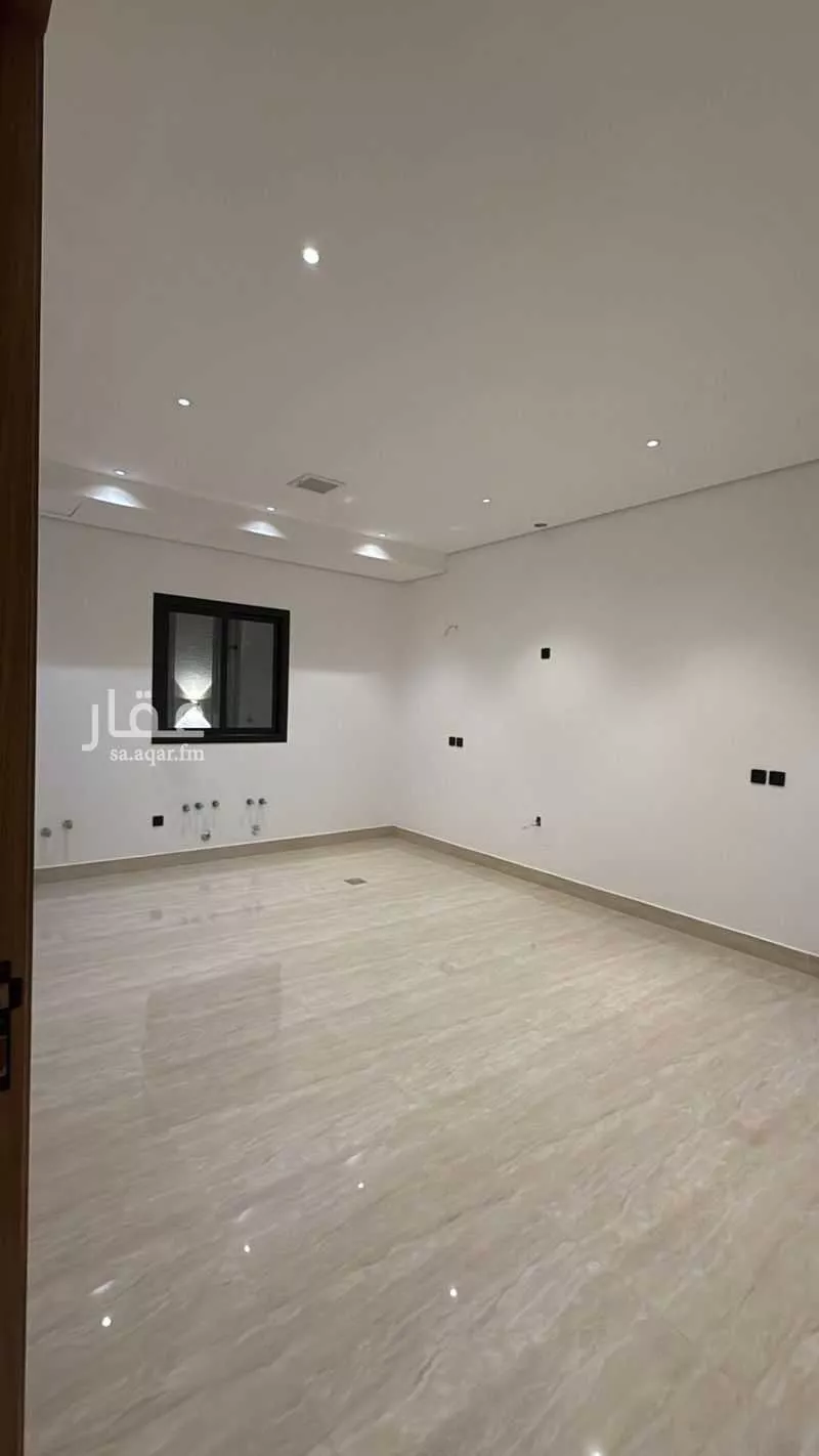 4 bedroom villa in Al Fanar, Eastern Province 11