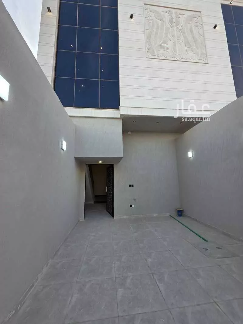 5 bedroom floor in Badr 2