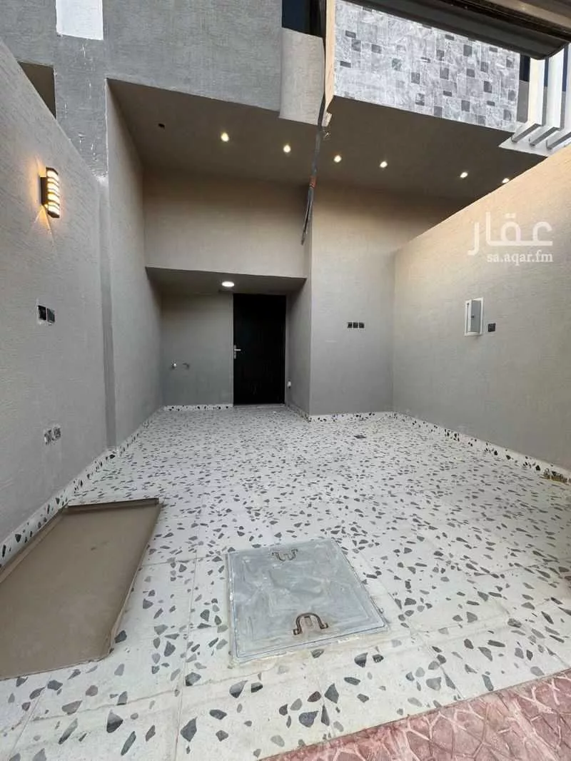 5 bedroom floor in Taibah 2