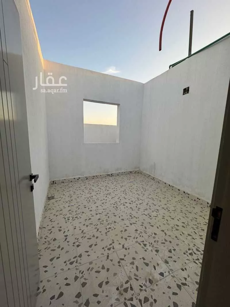 5 bedroom floor in Taibah 12