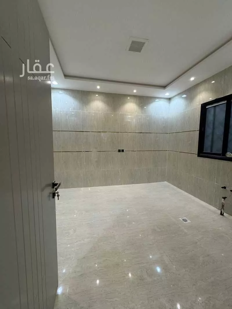 5 bedroom floor in Taibah 17