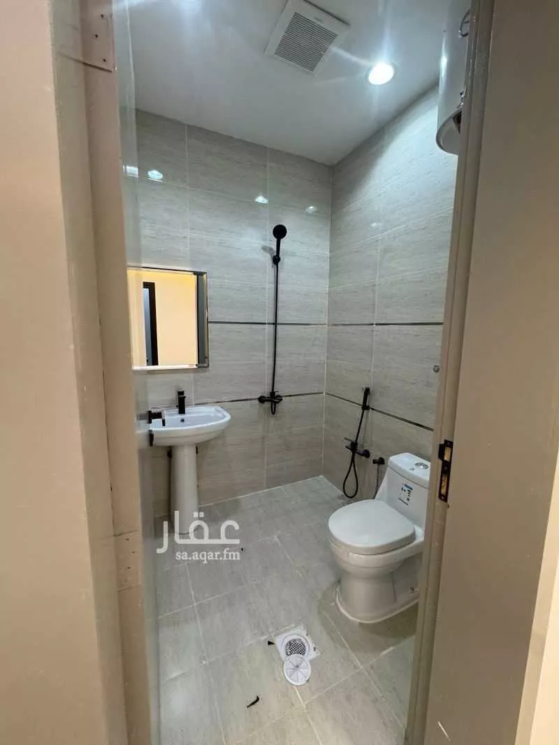 5 bedroom floor in Taibah 18