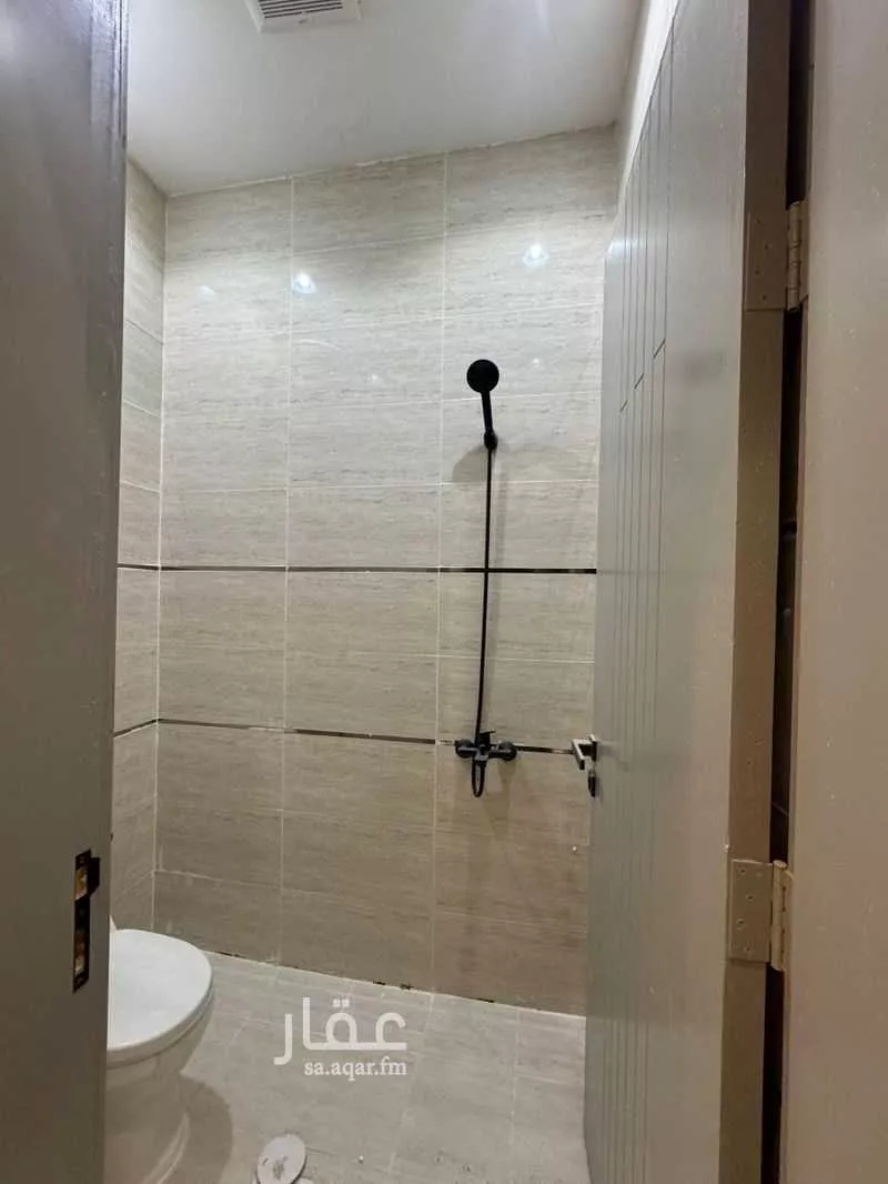 5 bedroom floor in Taibah 9