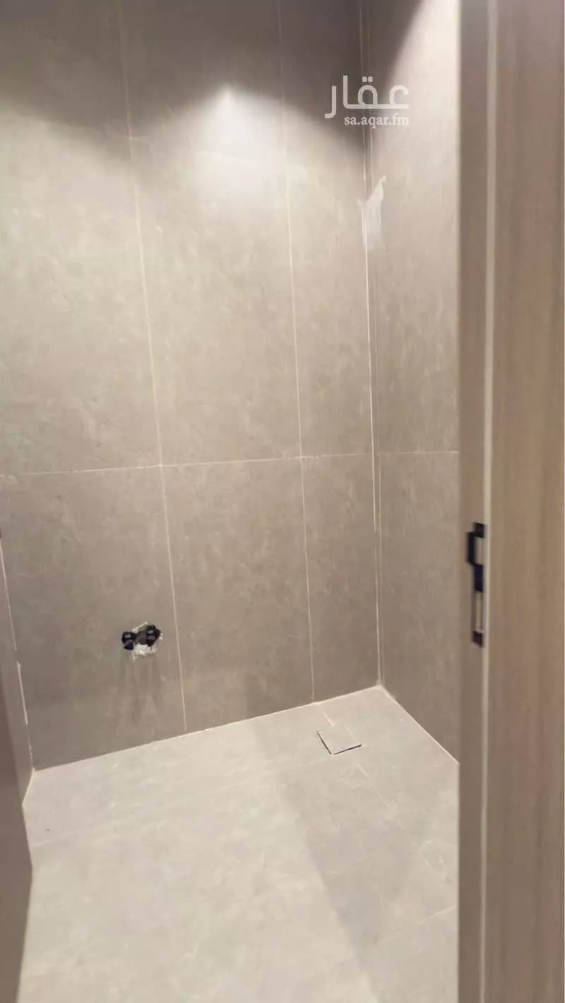 4 bedroom floor in As Suwaidi Al Gharabi 12