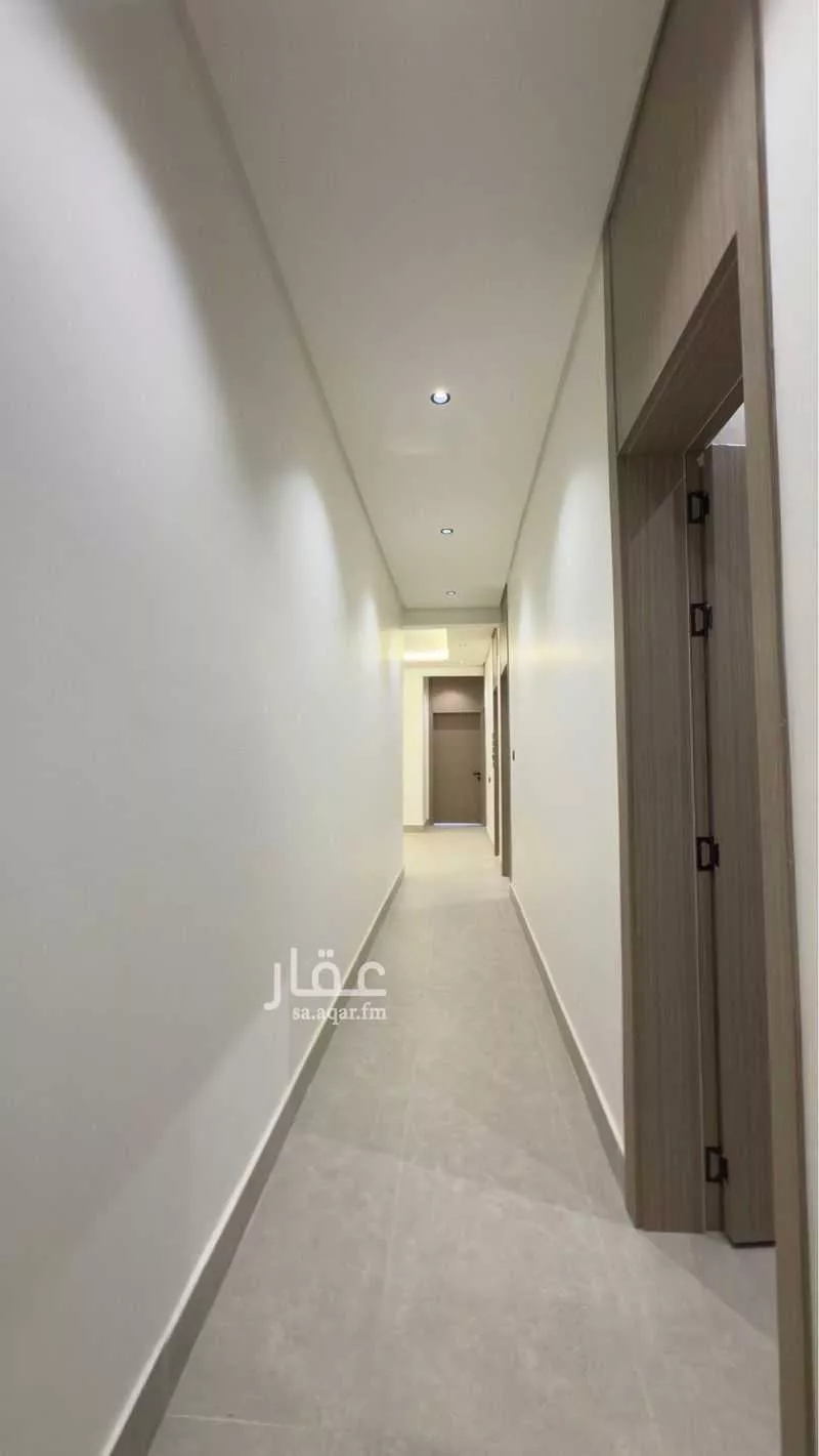 4 bedroom floor in As Suwaidi Al Gharabi 18