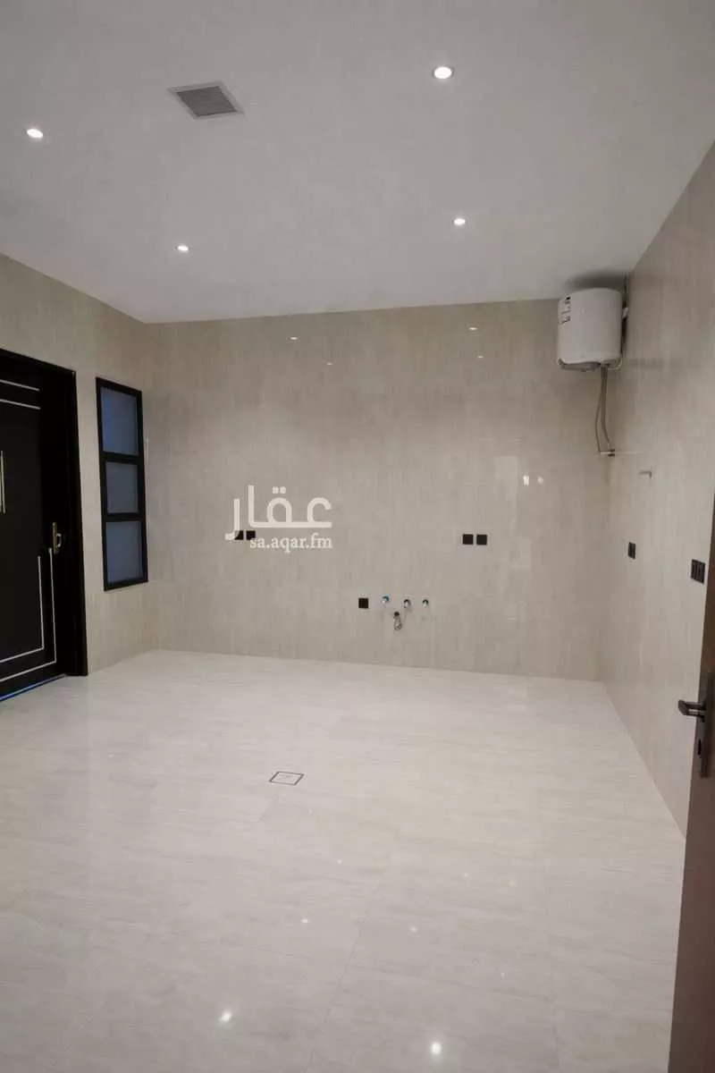 4 bedroom floor in Al Rimal 2