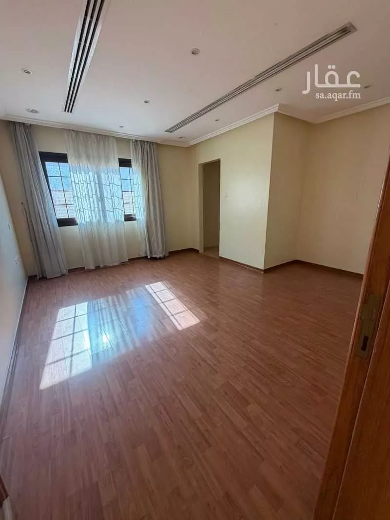 5 bedroom villa in Al Wahah, Riyadh 7