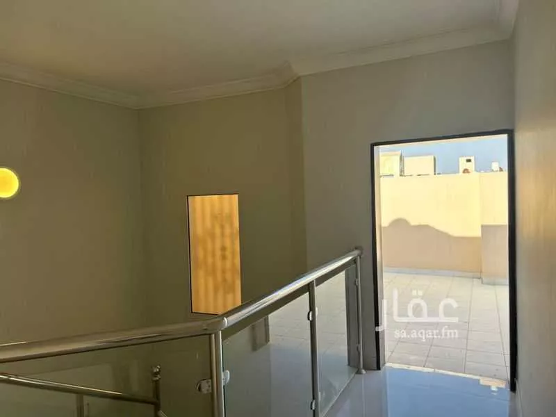 5 bedroom villa in Dhahrat Namar, Riyadh 6