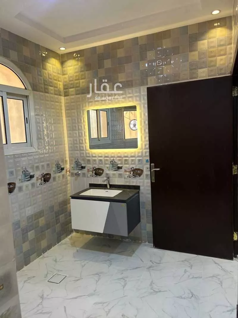 5 bedroom villa in Dhahrat Namar, Riyadh 27