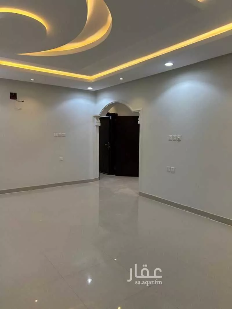 5 bedroom villa in Dhahrat Namar, Riyadh 21
