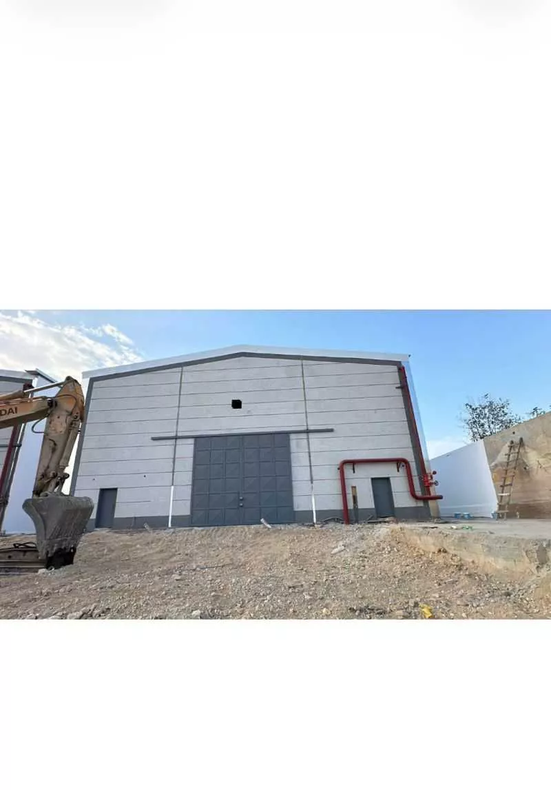 4 bedroom warehouse in Mansuriyah, Riyadh 4