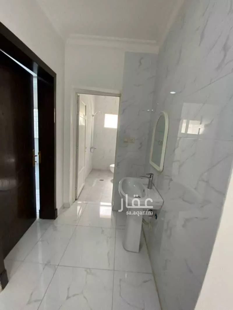 6 bedroom villa in Al Amwaj, Eastern Province 4