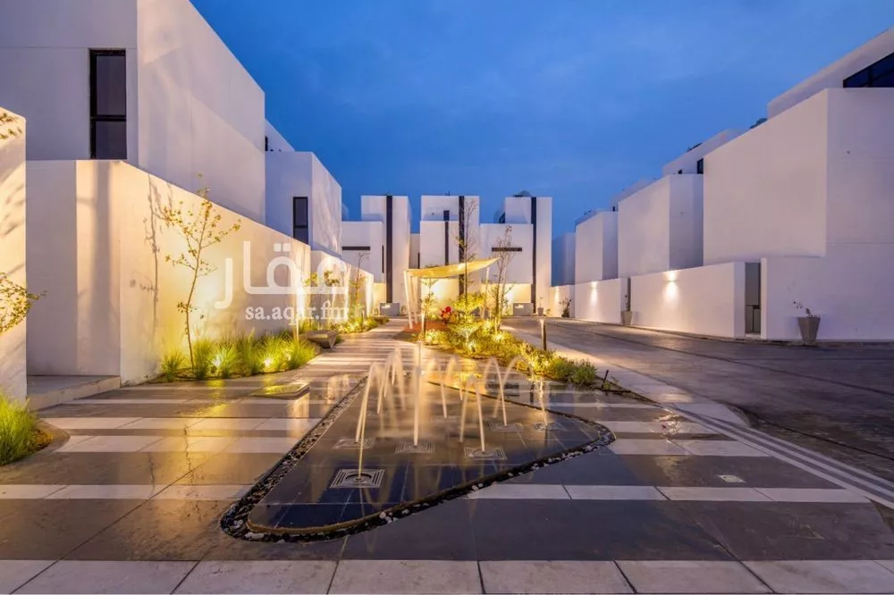 6 bedroom villa in Al Khuzama, Eastern Province 2