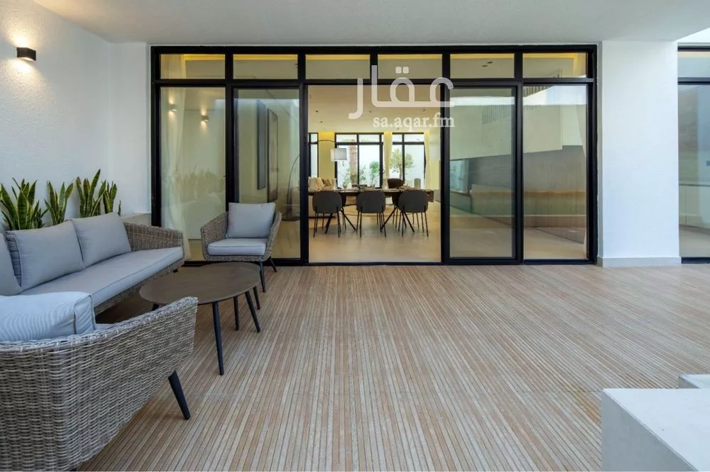 6 bedroom villa in Al Khuzama, Eastern Province 23
