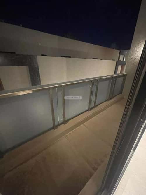 3 bedroom apartment in Al Rawdah 4