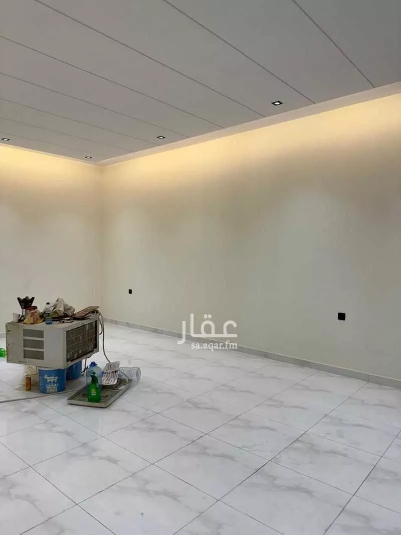 5 bedroom floor in Tuwaiq 8