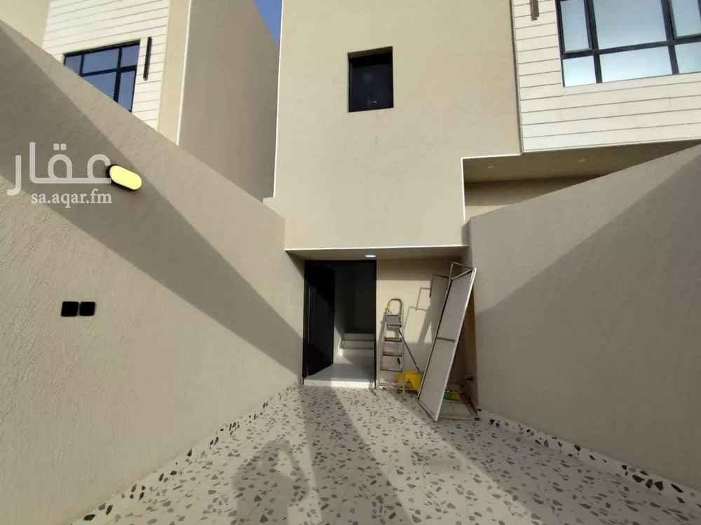 6 bedroom floor in Dirab 3