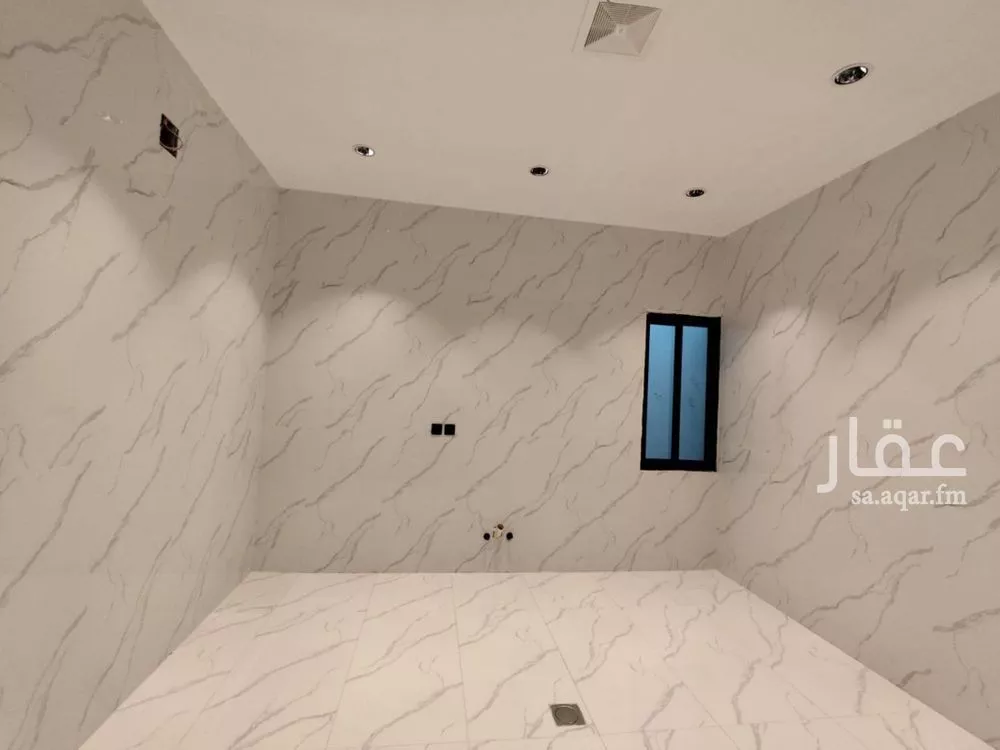 6 bedroom floor in Dirab 9