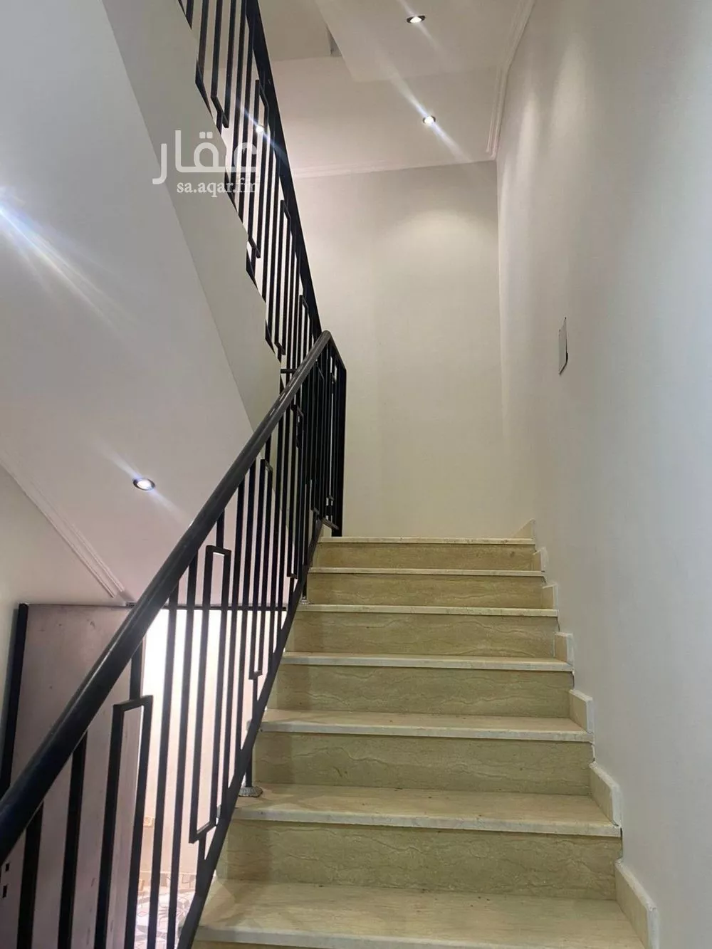6 bedroom floor in Dahiat Namar 14