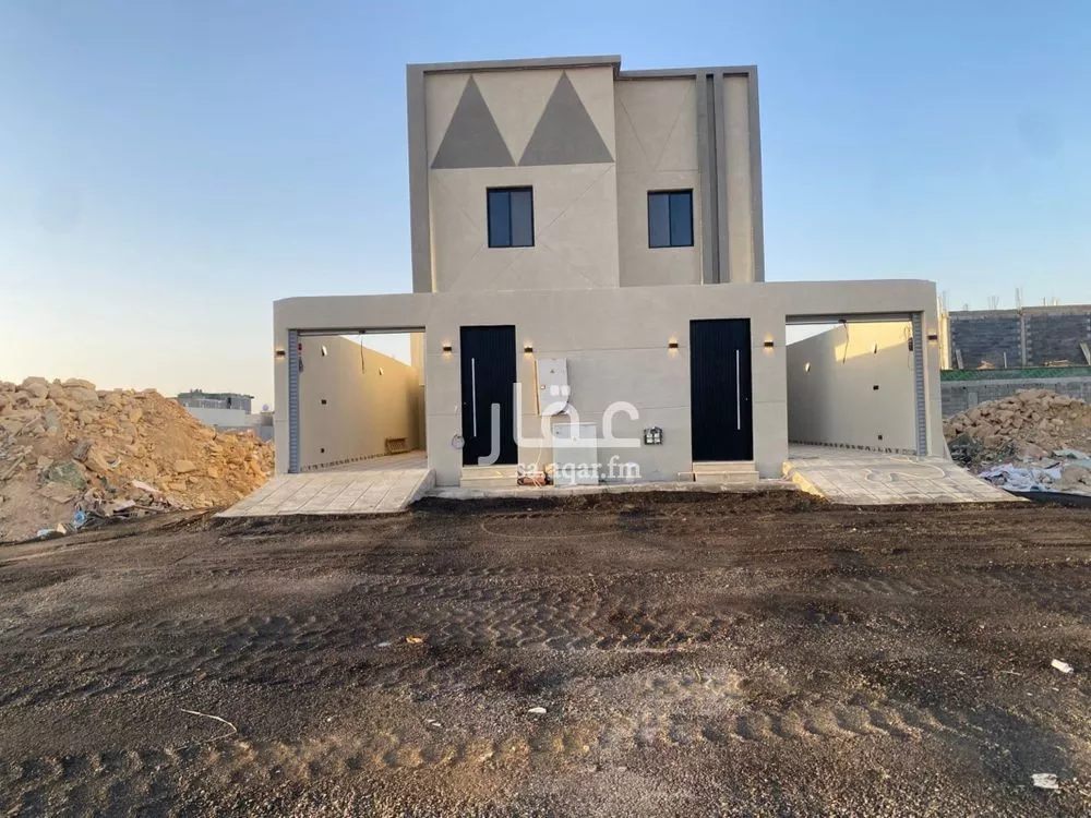6 bedroom floor in Dahiat Namar 17