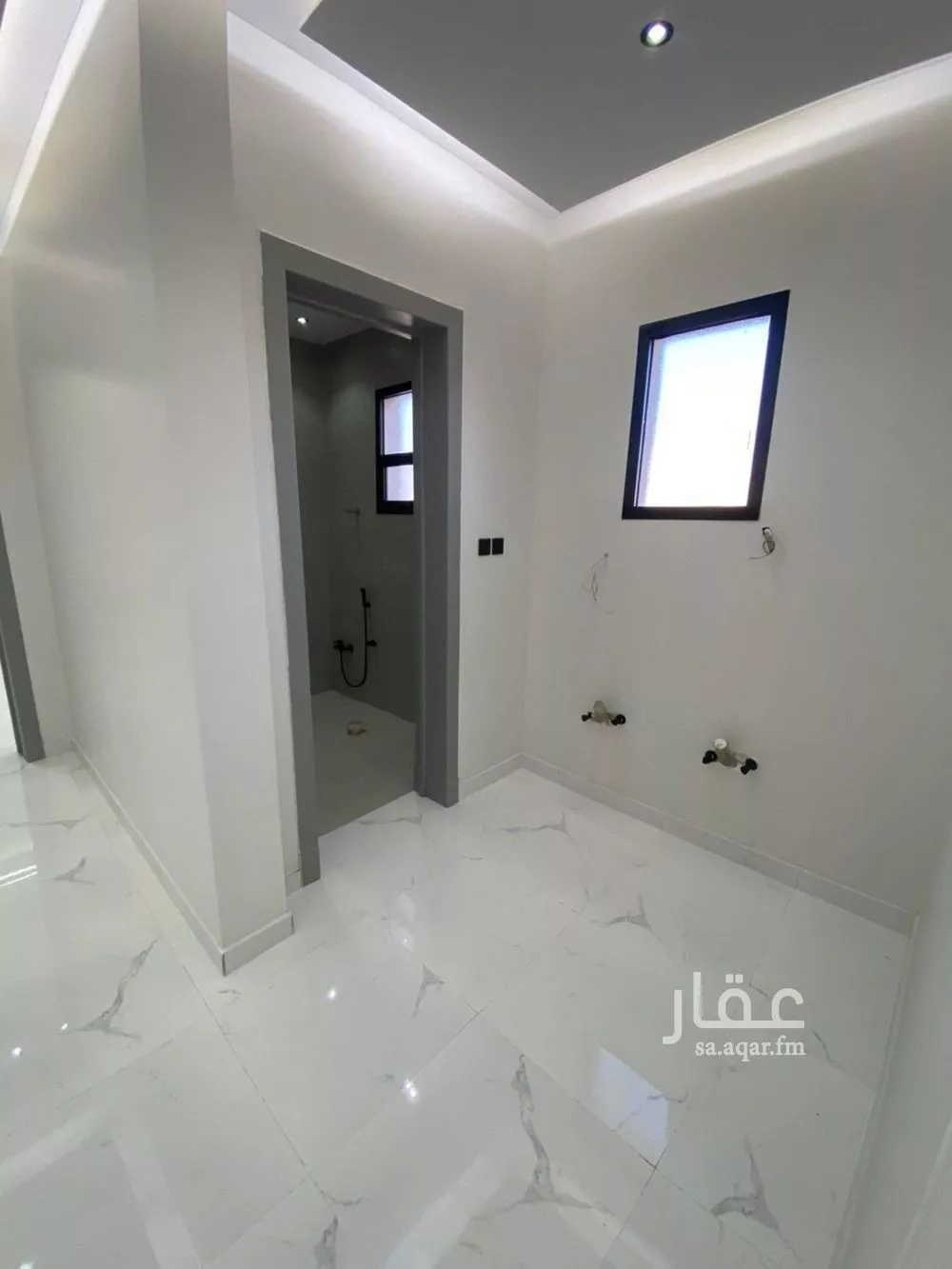 6 bedroom floor in Dahiat Namar 3