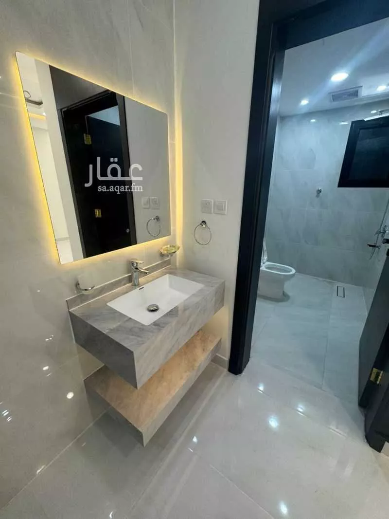 2 bedroom apartment in King Fahd, Madinah 4