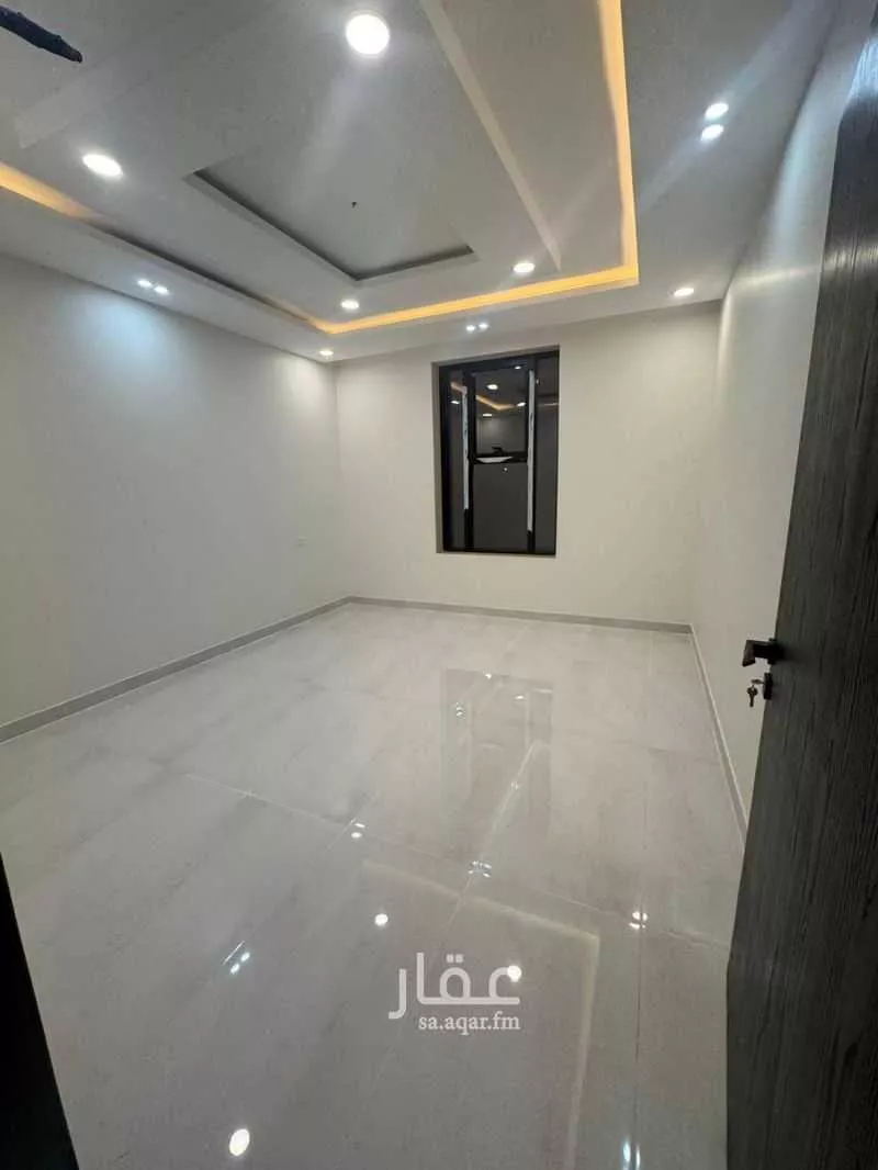 2 bedroom apartment in King Fahd, Madinah 6