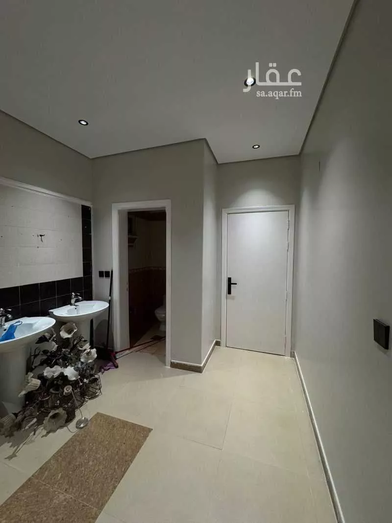 3 bedroom apartment in Dhahrat Al Badiah, Riyadh 3