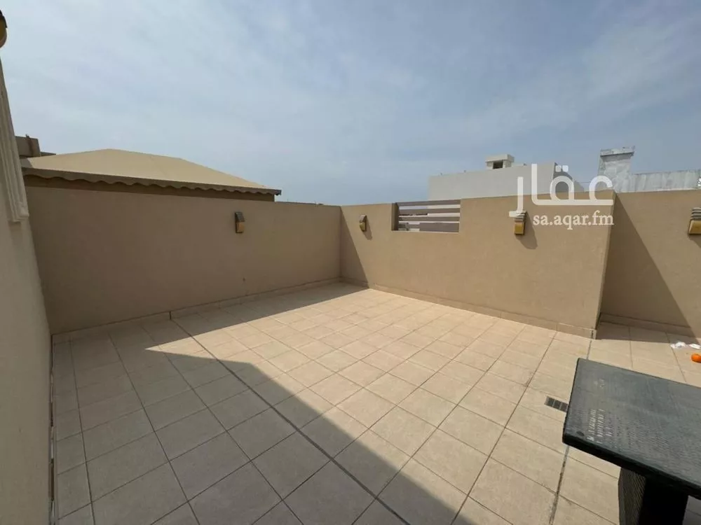 4 bedroom villa in Abhur North, Jeddah 11
