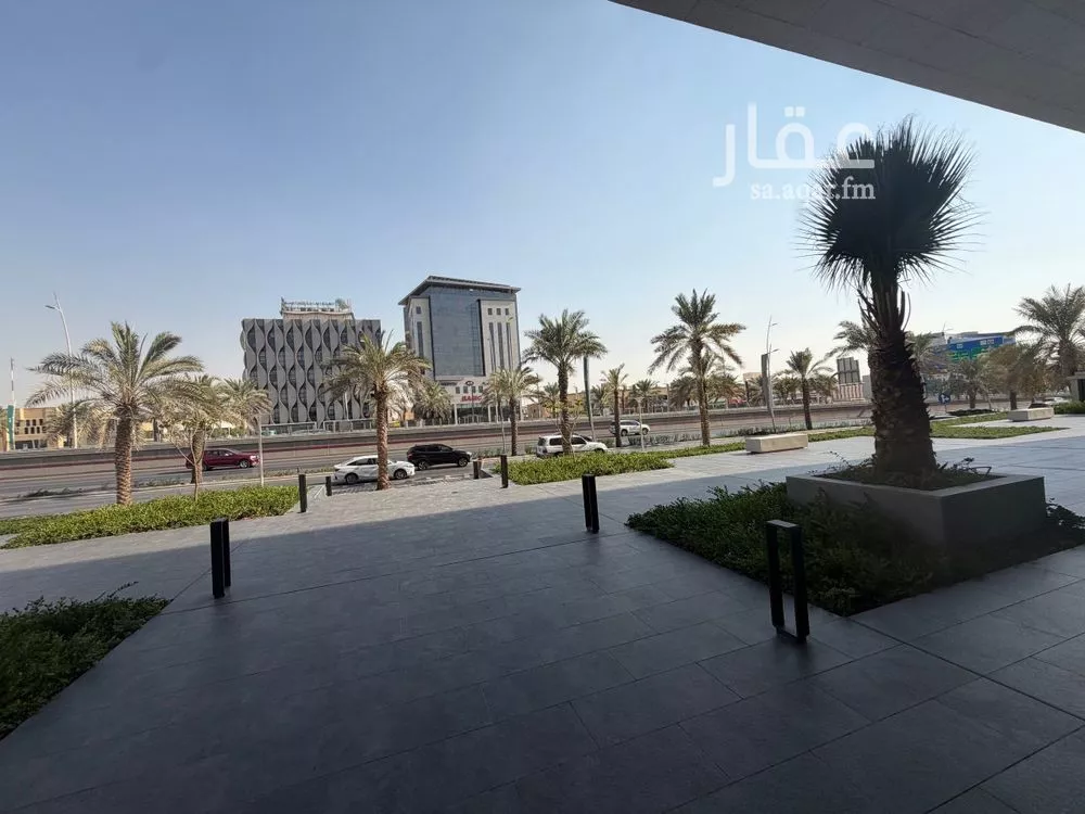 3 bedroom office in Al Nuzhah, Riyadh 16