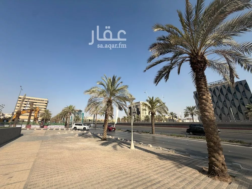 3 bedroom office in Al Nuzhah, Riyadh 4