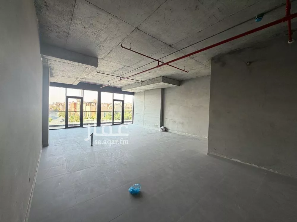 3 bedroom office in Al Nuzhah, Riyadh 5