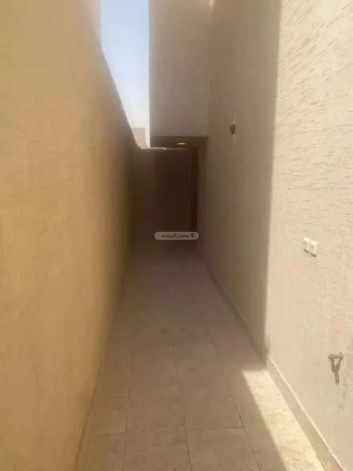 شقة 4 غرف في العارض 10