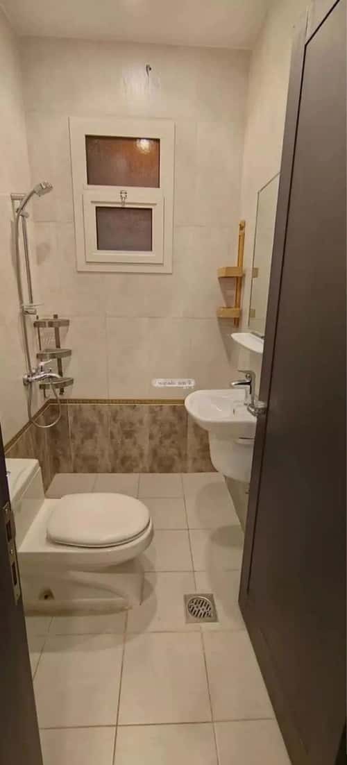 شقة 3 غرف في الملك عبدالله 4