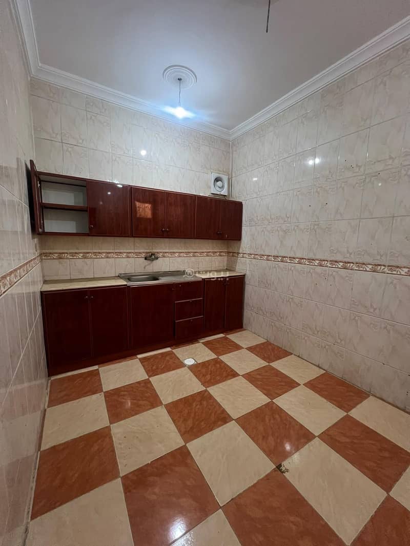 2 bedroom apartment in Bani Malik, Jeddah 13