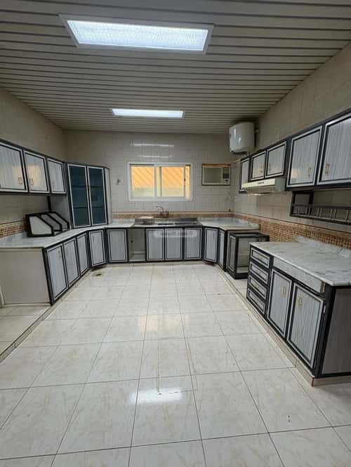 6 bedroom floor in King Faisal 7