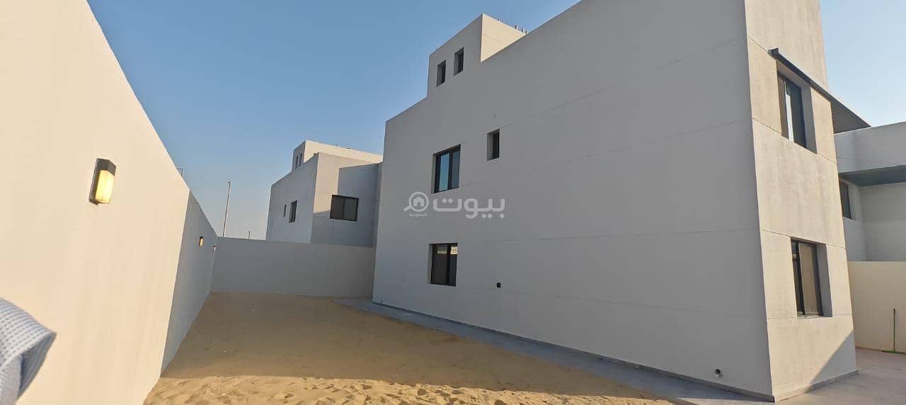5 bedroom villa in Al Iskan Al Janubi, Eastern Province 4