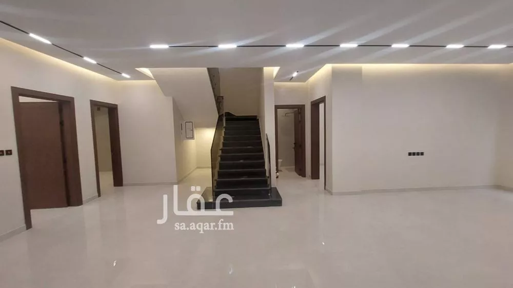 4 bedroom villa in Dhahrat Namar, Riyadh 8