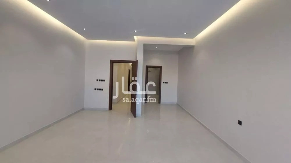 4 bedroom villa in Dhahrat Namar, Riyadh 3